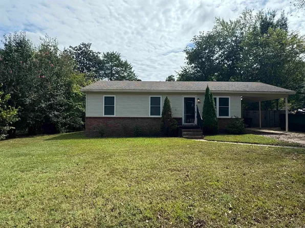 704 N Pine St, Searcy, AR 72143