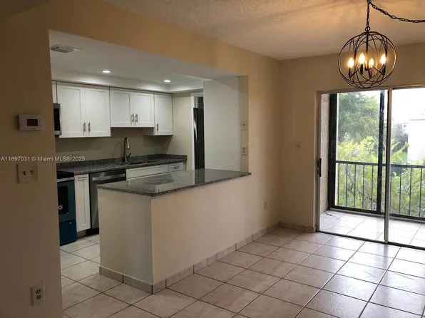 8401 SW 107th Ave APT 313E, Miami, FL 33173