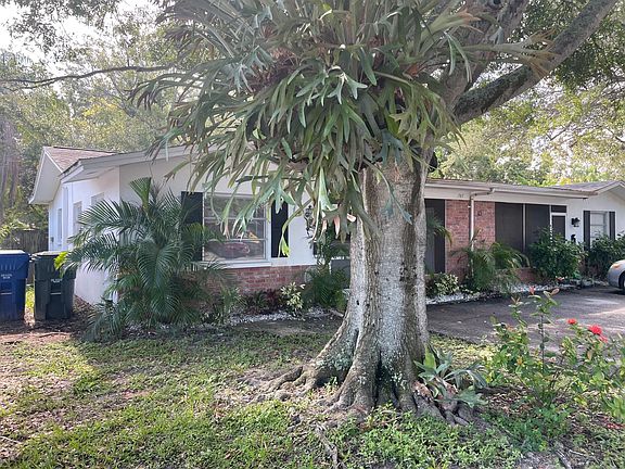 2nd image of 747 Heritage Ln #A