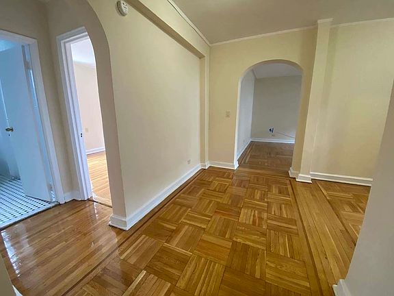 2nd image of 70-01 113th St #22E