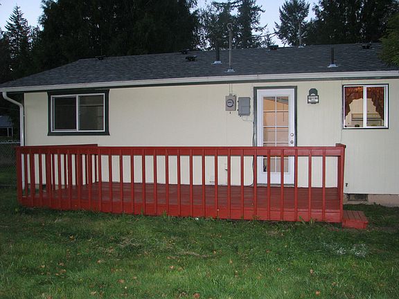 back exterior w/deck