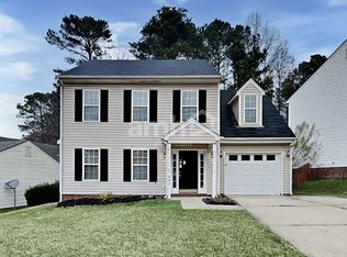 401 Arbor Crest Rd, Holly Springs, NC 27540
