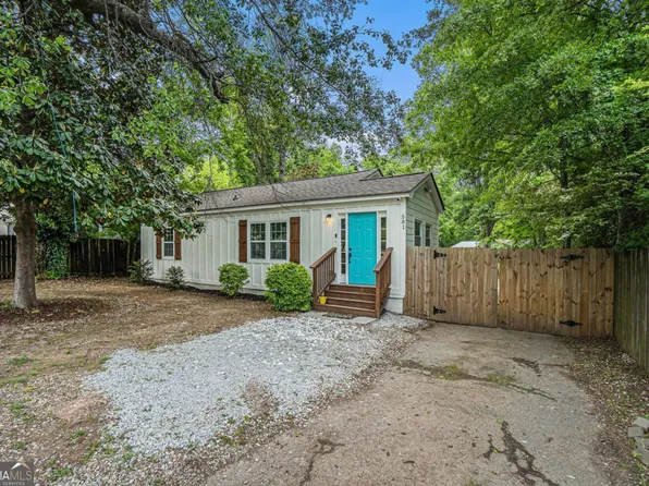 581 Taylor Dr SE, Smyrna, GA 30080