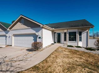 589 Meadowview Ln, Elk Rapids, MI 49629