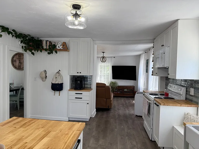 10 Ray Hill Rd — Photo 5