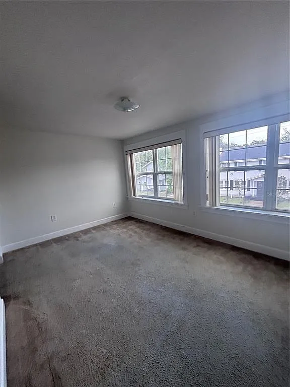 2 bed, 1.0 bath, 1023 sqft, $1,175 — Photo 2