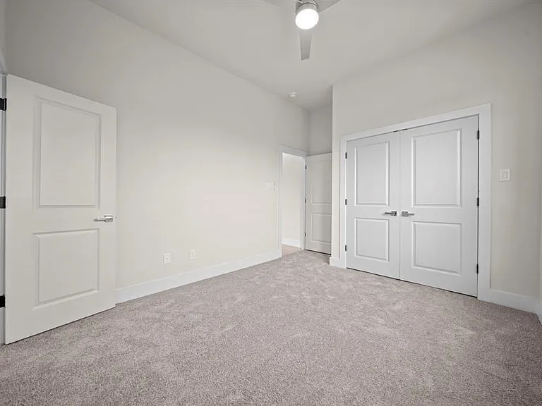 4525 Davenport St — Photo 14
