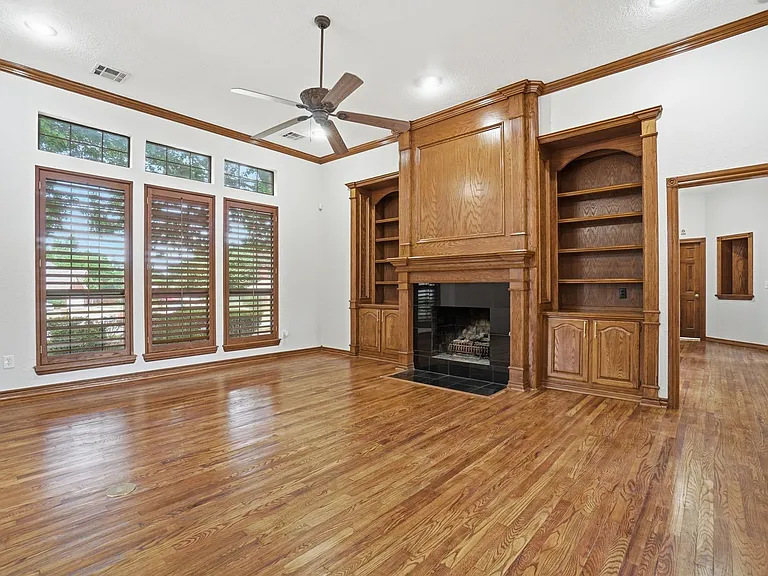3102 NE Heritage Dr — Photo 47