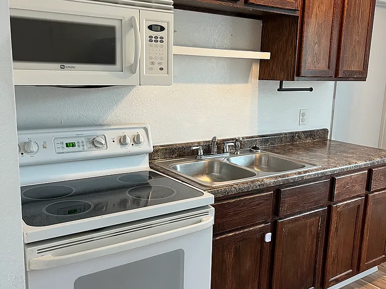218 W School St #2 — Photo 16