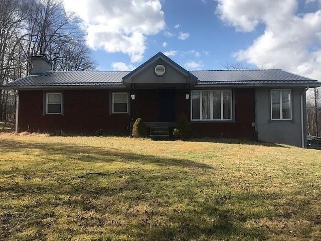 Front of house facing Morgan Run