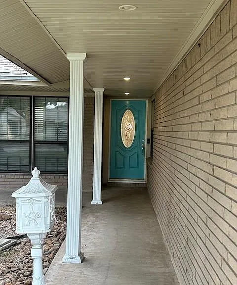 2714 Tannehill Dr — Photo 2