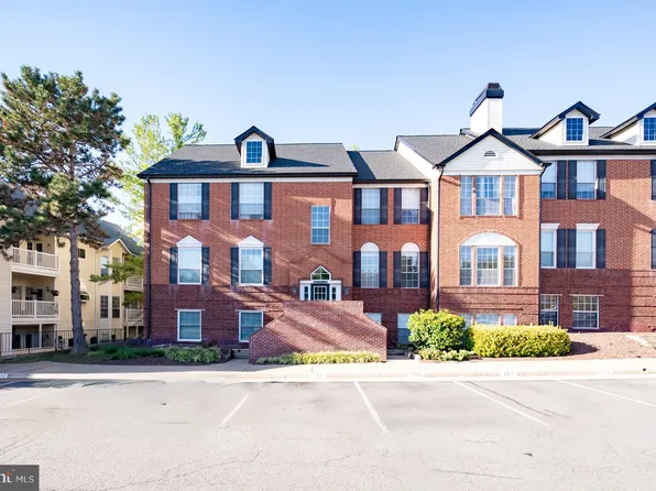 676 Gateway Dr SE Unit 805, Leesburg, VA 20175