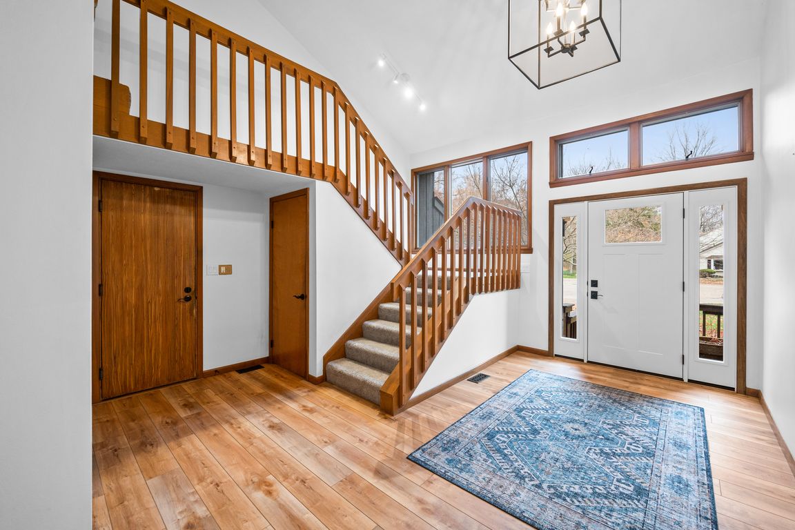 next background image