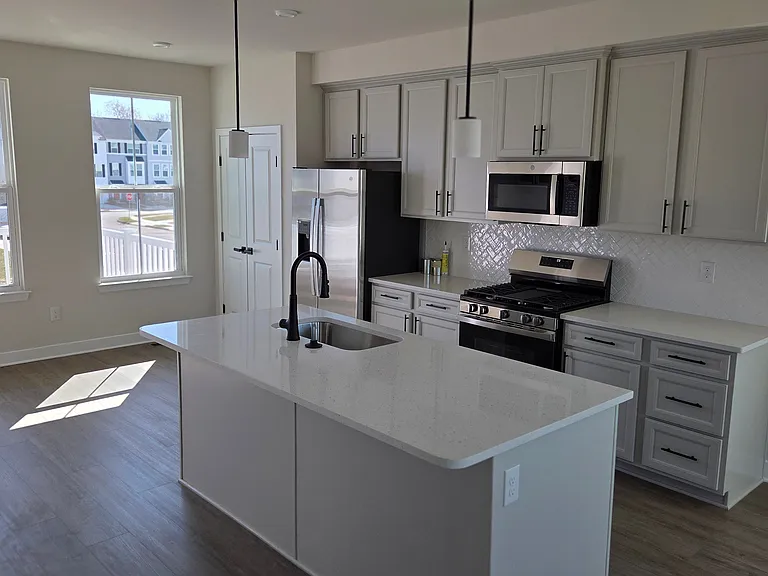 74 Spyglass Hill Dr #MAIN — Photo 9