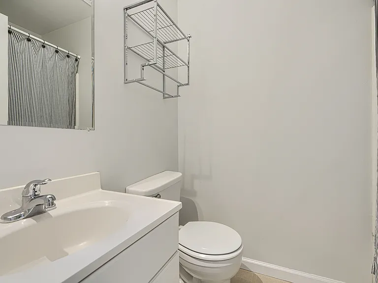 108 N Rose St — Photo 10