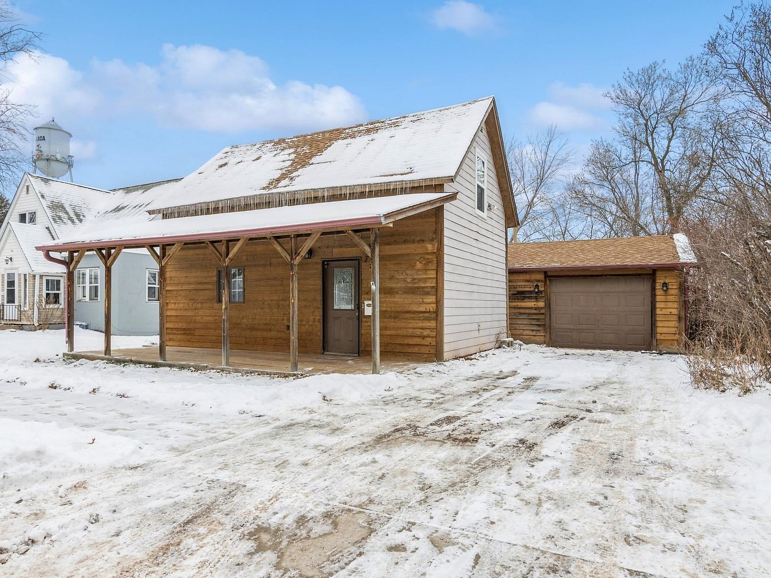 220 2nd St SE, Milaca, MN 56353 Zillow