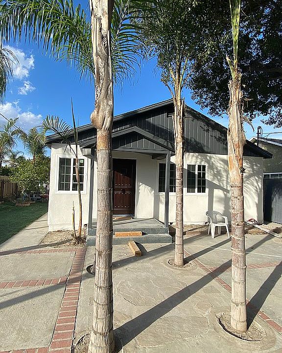 2nd image of 11157 Cantara St