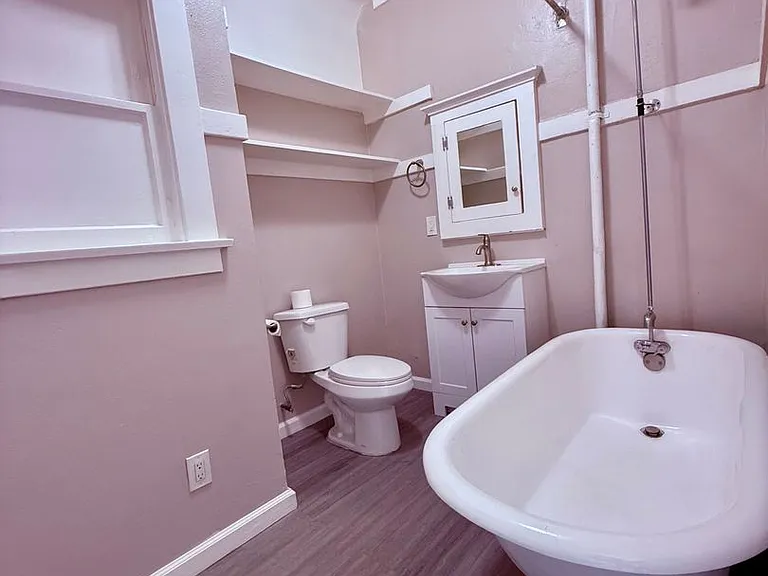 406 Linden Ave — Photo 7