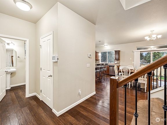 5th image of 15820 92nd Avenue Ct E
