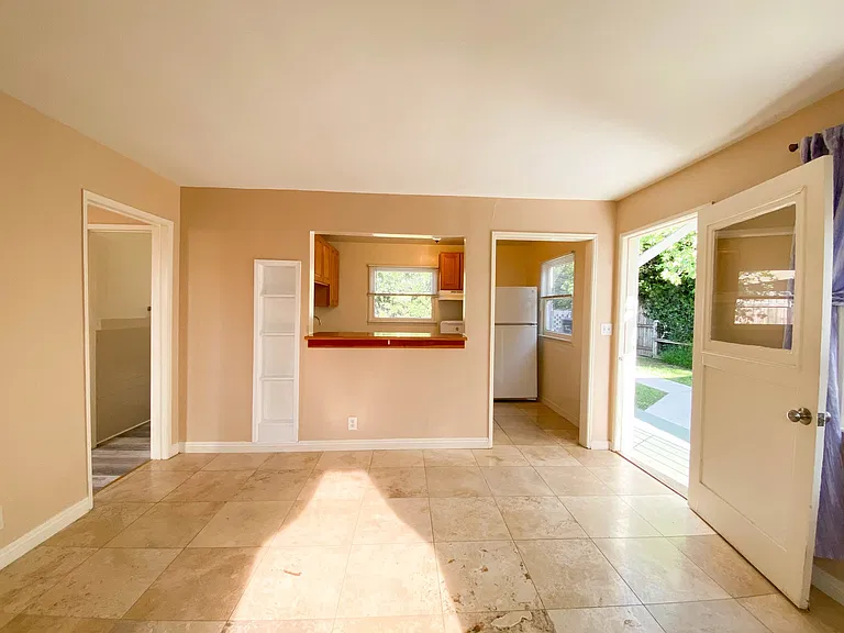 537 N 5th Ave — Photo 5