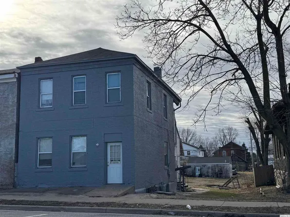 930 State St, Quincy, IL 62301