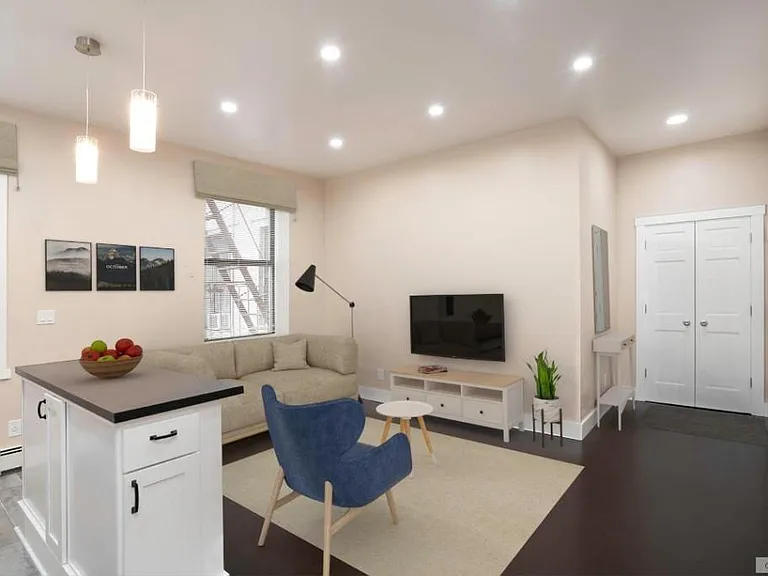245 W 113th St #3D — Photo 1