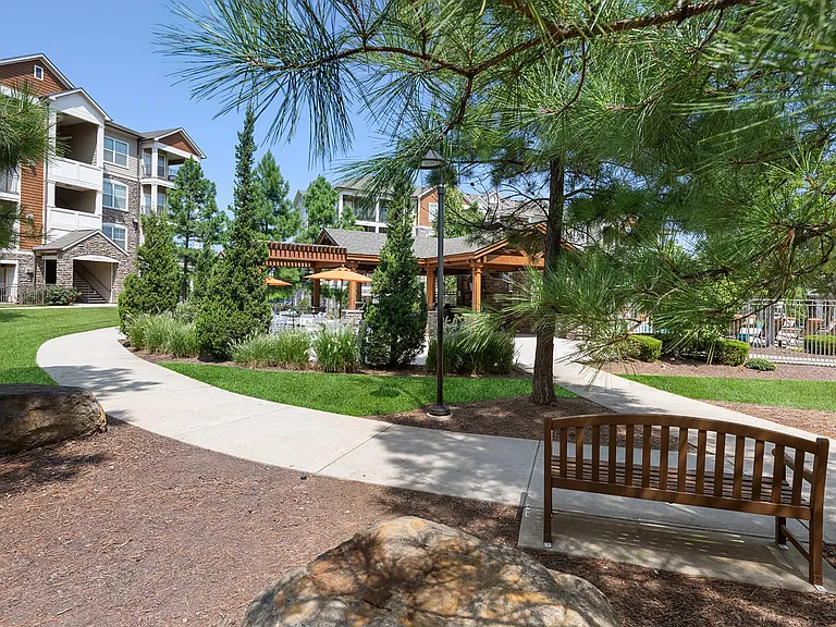 Atley on the Greenway Apartments — Photo 29
