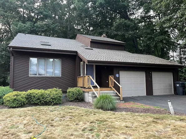 189 Olson Dr, Southington, CT 06489