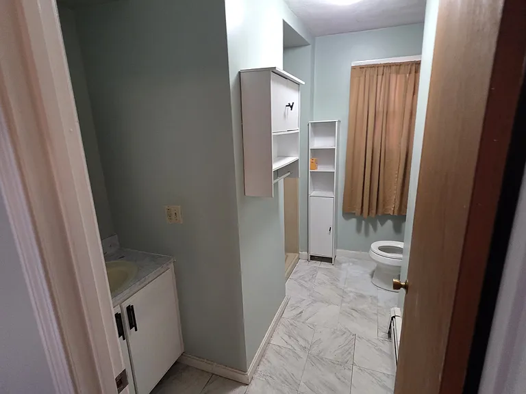 131 N Main St #5 — Photo 4
