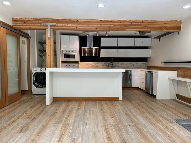 970 100th Ave NE #41 — Photo 2