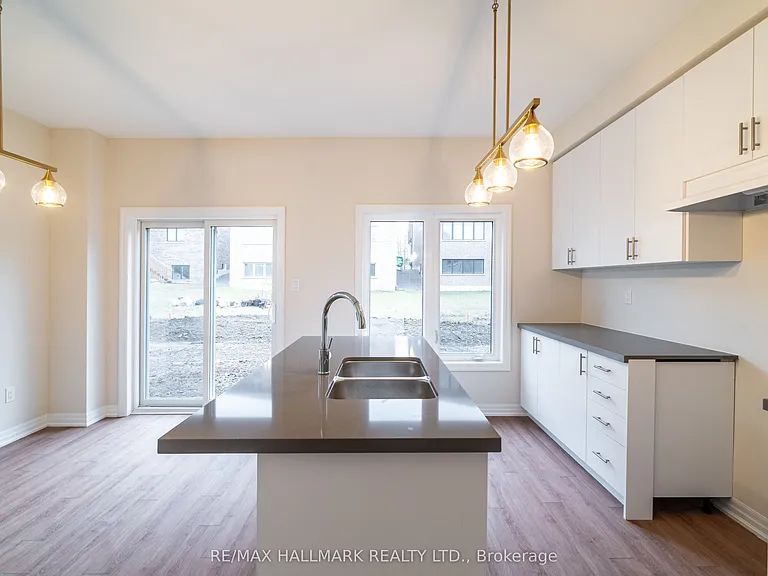 19 Stennett Dr — Photo 12