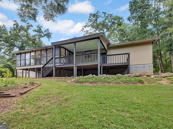4th image of 435 Miller Rd