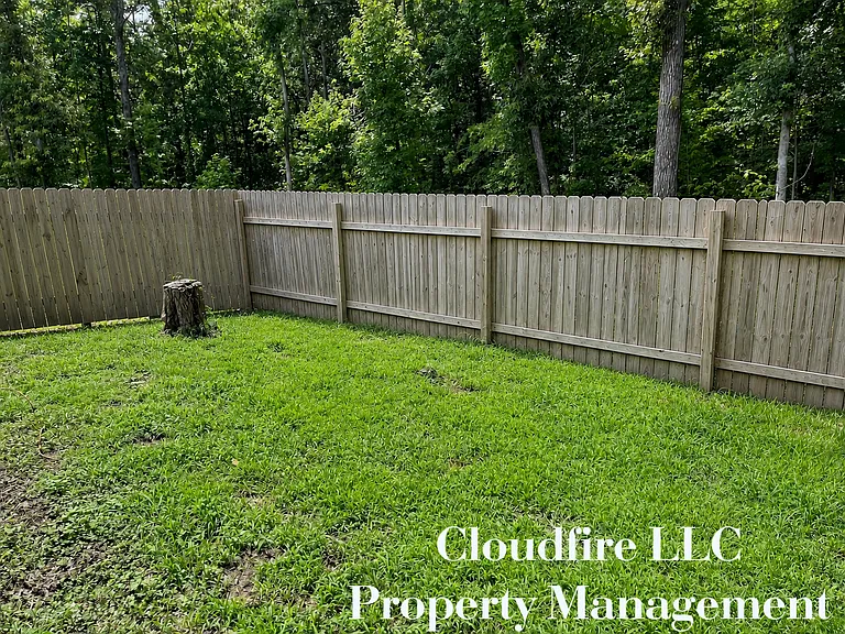 226 James Cir — Photo 8