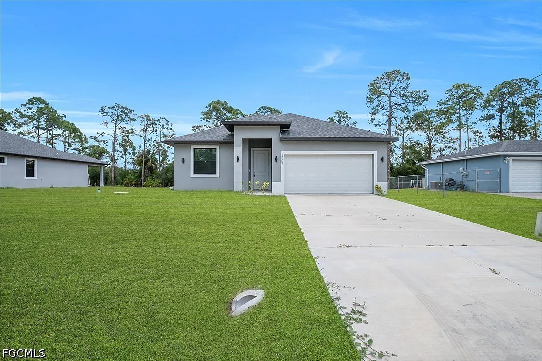 3 bed, 2.5 bath, 1503 sqft, $2,200 — Photo 2