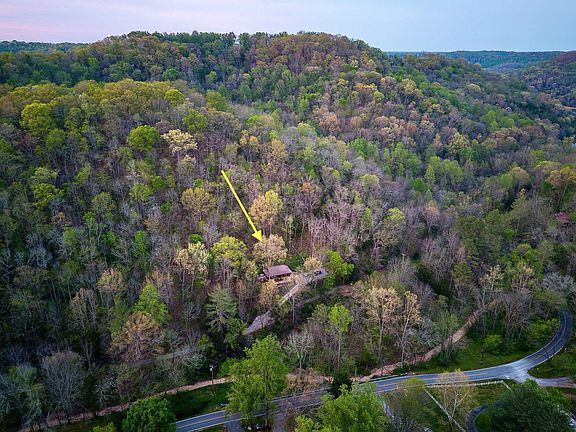 29th image of 510 Wilson Dr