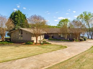 231 Pointe Rd, Inman, SC 29349