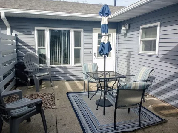 1537 Orchard Dr, Brookings, SD 57006