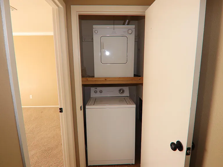8648 Glen Meadow Ln — Photo 6