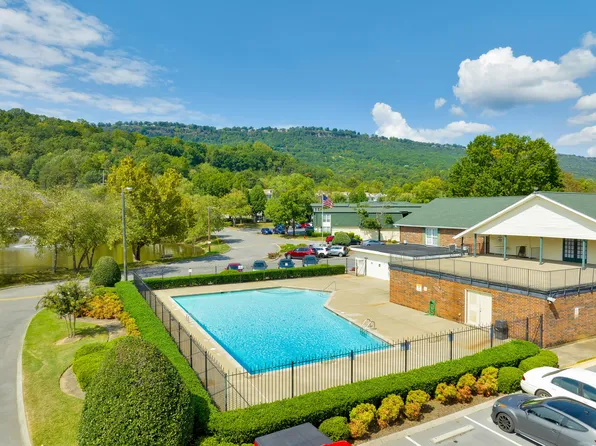 900 Mountain Creek Rd APT T394, Chattanooga, TN 37405