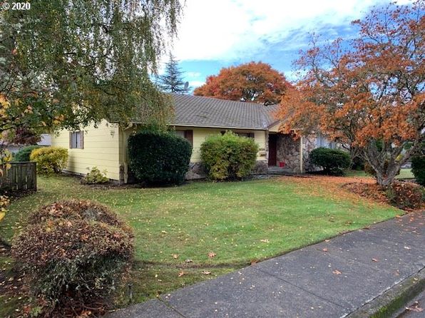 1030 Nw 20th St Mcminnville Or 97128 Zillow