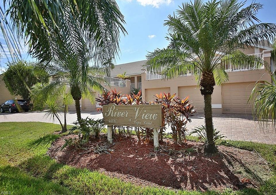 1st image of 4206 SE 20th Pl APT 106