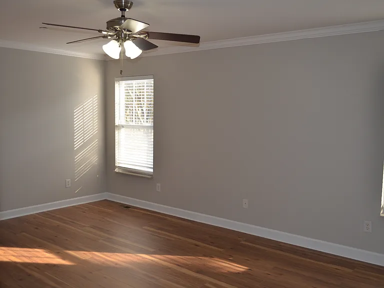 1401 Peppermint Ln — Photo 16
