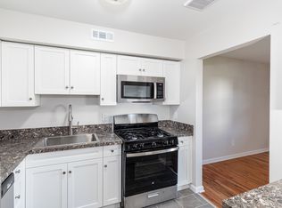 Hamden Ridge, Hamden, CT 06514