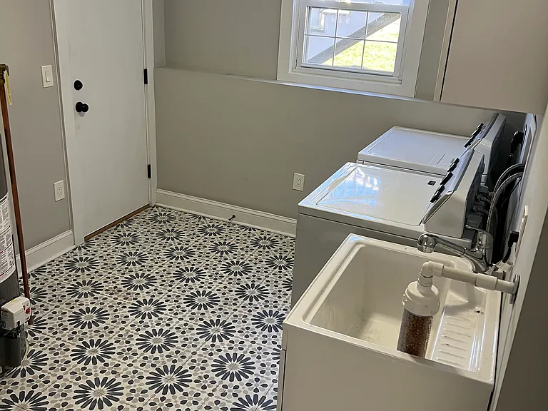 16 Roosevelt Dr — Photo 16