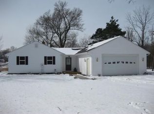 69069 Sweetbriar Rd, Walkerton, IN 46574