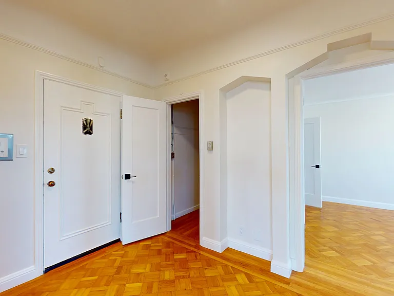 8045 Geary Blvd #102 — Photo 11
