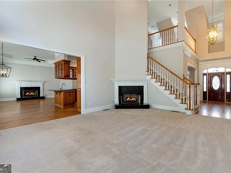 115 Wolf Willow Ct — Photo 9