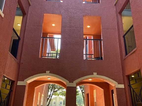 2nd image of 107 Vista Verdi Cir Unit 137