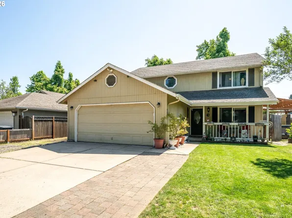 995 Kintzley Ave, Springfield, OR 97478