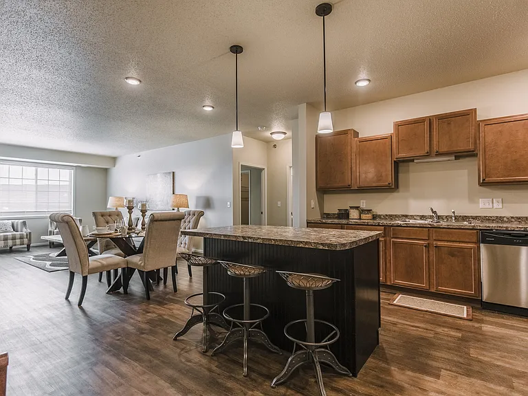 Lakewood Crossing Apartments — Photo 43